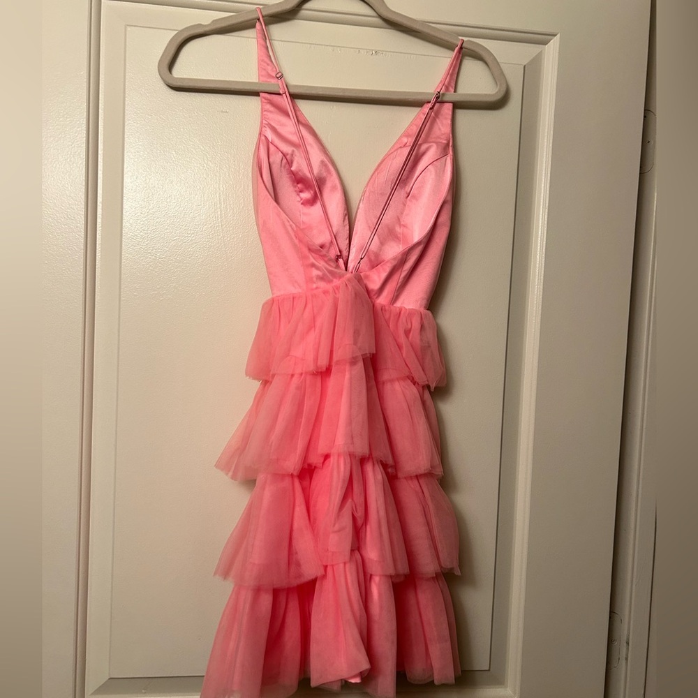 Boutique Ruffle Dress - Picture 2 of 3